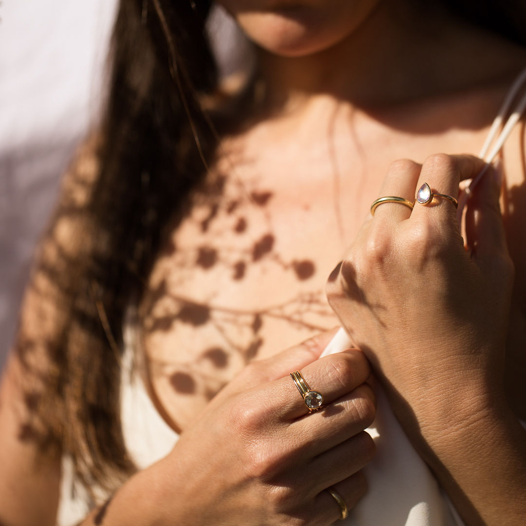 Moonstone Gold Ring, Engagement Ring, Online Jewellery
